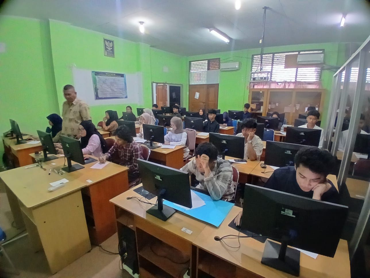 Ujian PMB UNBARI 1